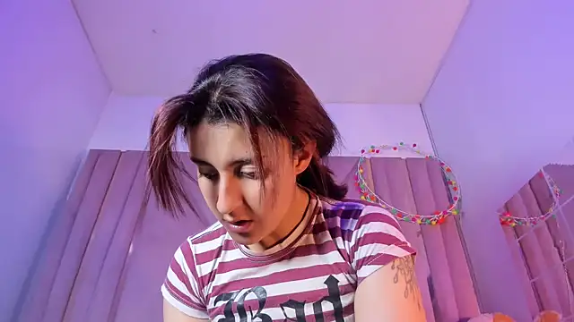 AngelaLinaresx69 online show from 04/30/26, 05:09