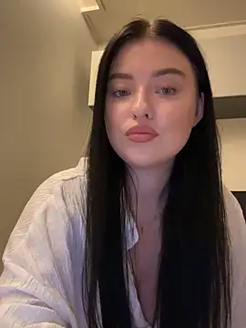 Angela Fosterr online show from 09/28/25, 04:25