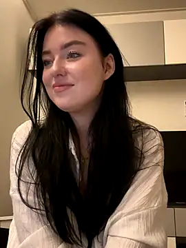 Angela Fosterr online show from 10/31/25, 04:25