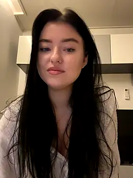 Angela Fosterr online show from 11/07/25, 06:01