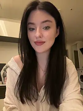 Angela Fosterr online show from 06/06/26, 05:51