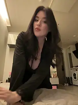 Angela Fosterr online show from 02/06/26, 06:48