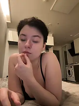 Angela Fosterr online show from 05/07/26, 06:44