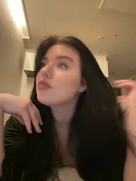 Angela Fosterr online show from 02/05/26, 06:15