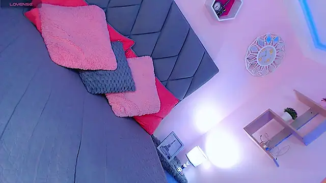 Sexiigabriela online show from 10/31/25, 05:15