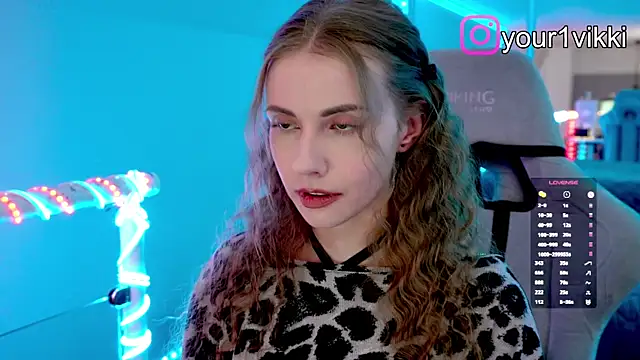 Vikki Cheese online show from 11/10/25, 08:03