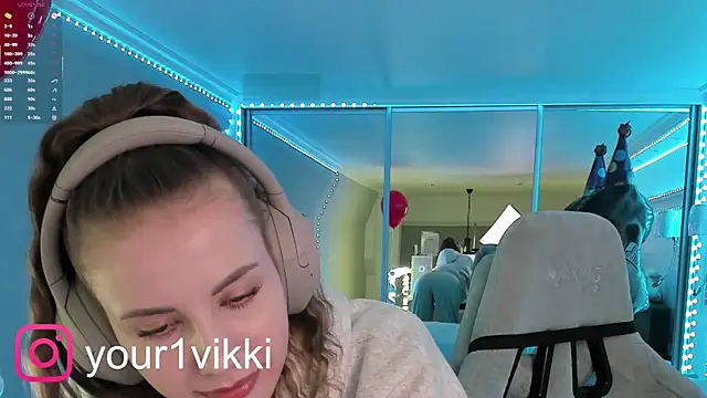 Vikki Cheese online show from 02/13/25, 01:37