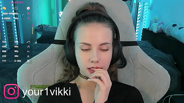 Vikki Cheese online show from 02/17/25, 06:17