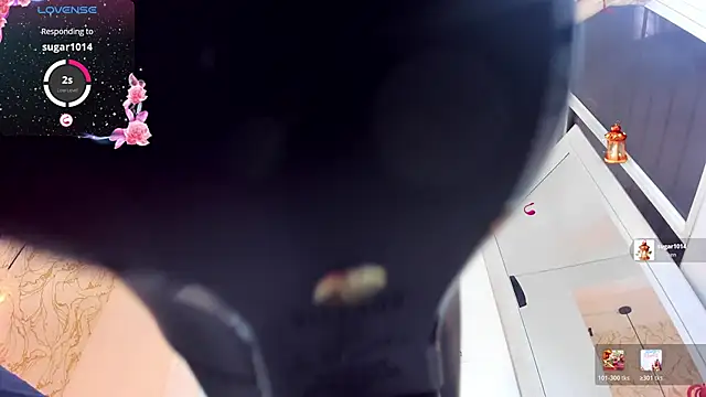 BRITANY WELLS  online show from 04/06/26, 12:28