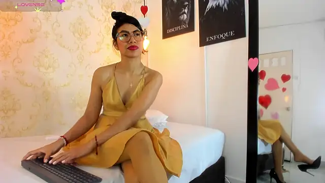 BRITANY WELLS  online show from 02/18/26, 12:34