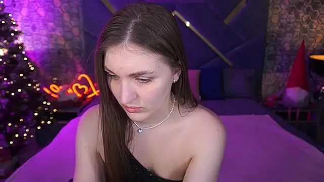 EmmyCharmm online show from 12/23/25, 06:56