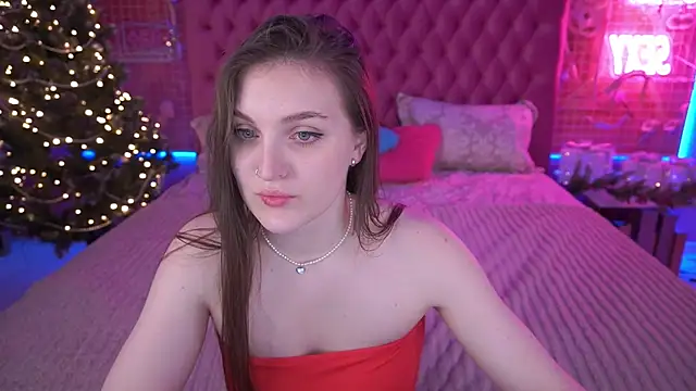 EmmyCharmm online show from 12/15/25, 06:52