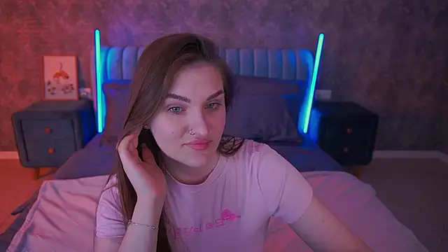 EmmyCharmm online show from 04/09/26, 05:42