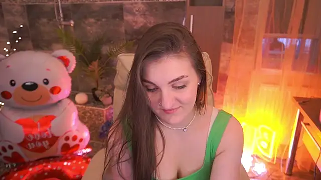 EmmyCharmm online show from 02/12/26, 06:57