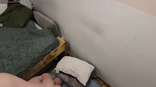 LoveInAllHoles online show from 03/31/26, 04:58