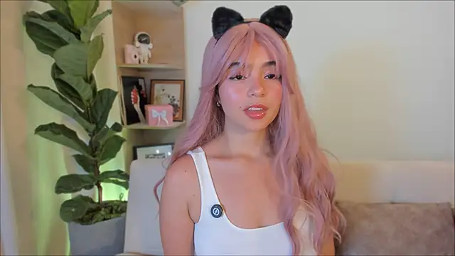 Olivia xd  online show from 06/17/26, 06:02