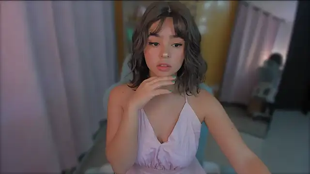 Olivia xd  online show from 10/24/25, 07:18