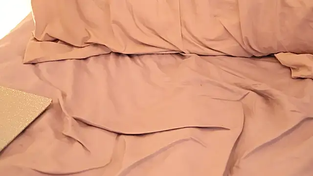 xxpixeyxx online show from 12/22/25, 04:45