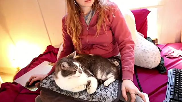 xxpixeyxx online show from 12/15/25, 02:45