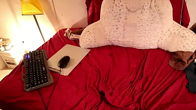 xxpixeyxx online show from 02/18/26, 03:37