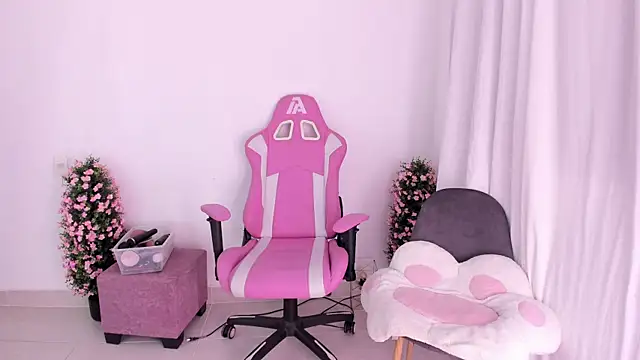 keissy rincon  online show from 11/22/25, 11:36