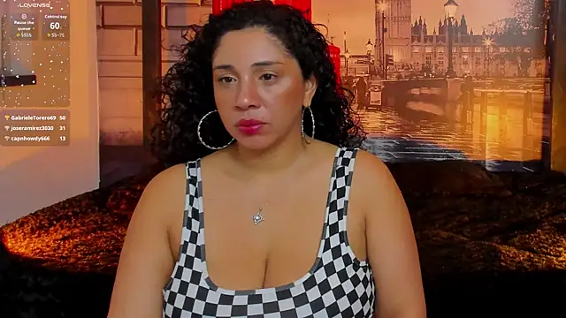 Snapshot of ana_sweet2 chatting on 09/15/25, 10:26 ana sweet2 online show from 09/15/25, 10:26