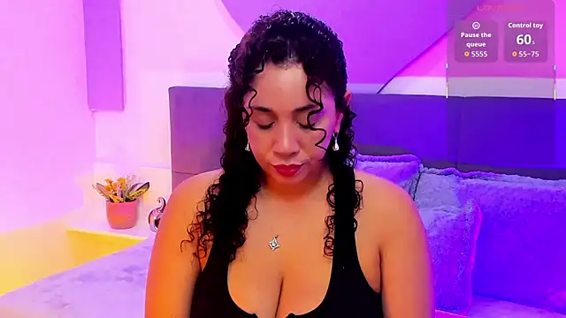 Snapshot of ana_sweet2 chatting on 11/10/25, 10:09 ana sweet2 online show from 11/10/25, 10:09