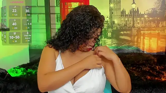 Snapshot of ana_sweet2 chatting on 10/02/25, 10:18 ana sweet2 online show from 10/02/25, 10:18