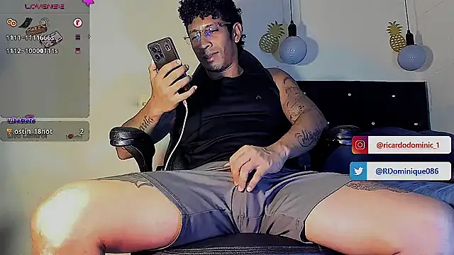 Snapshot of FuckHardlove chatting on 03/07/25, 04:57 FuckHardlove online show from 03/07/25, 04:57