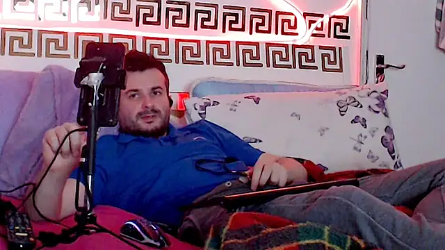 Snapshot of erotico69xxx chatting on 10/29/25, 12:42 erotico69xxx online show from 10/29/25, 12:42