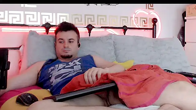 Snapshot of erotico69xxx chatting on 09/18/25, 12:41 erotico69xxx online show from 09/18/25, 12:41