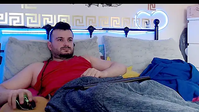 Snapshot of erotico69xxx chatting on 09/29/25, 10:44 erotico69xxx online show from 09/29/25, 10:44