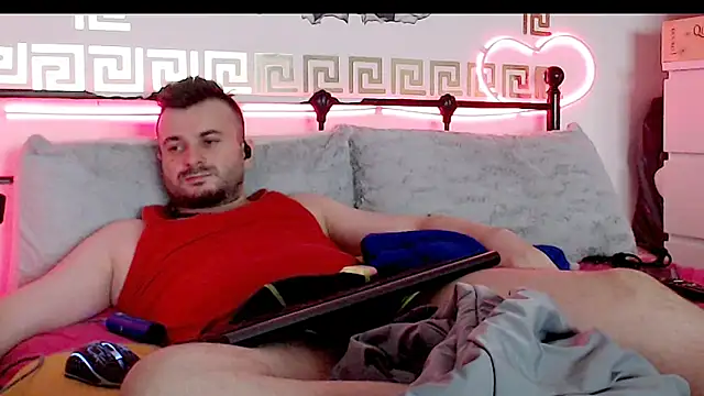 Snapshot of erotico69xxx chatting on 09/28/25, 12:06 erotico69xxx online show from 09/28/25, 12:06