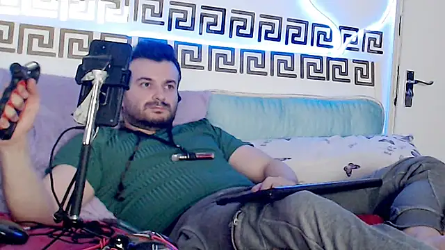 Snapshot of erotico69xxx chatting on 11/01/25, 12:28 erotico69xxx online show from 11/01/25, 12:28