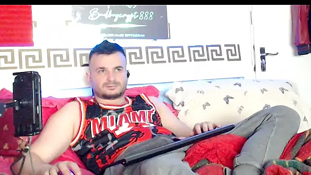 Snapshot of erotico69xxx chatting on 12/03/25, 04:17 erotico69xxx online show from 12/03/25, 04:17