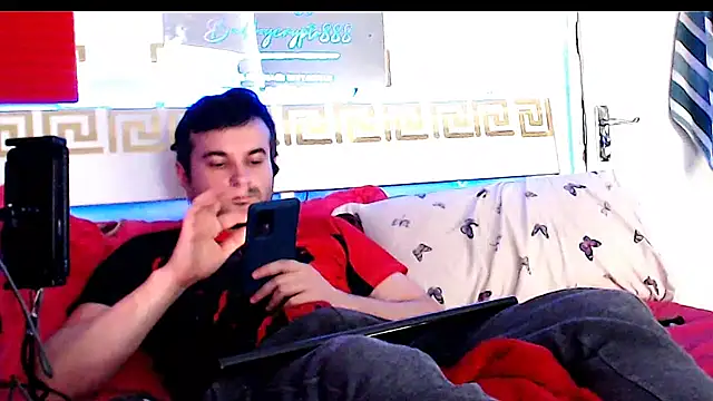 Snapshot of erotico69xxx chatting on 11/19/25, 12:49 erotico69xxx online show from 11/19/25, 12:49