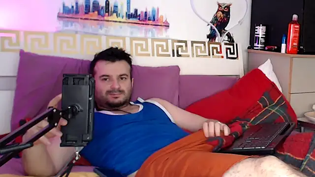 Snapshot of erotico69xxx chatting on 05/18/26, 10:42 erotico69xxx online show from 05/18/26, 10:42