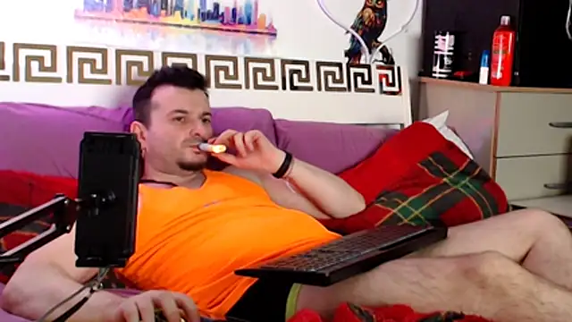 Snapshot of erotico69xxx chatting on 05/12/26, 10:05 erotico69xxx online show from 05/12/26, 10:05