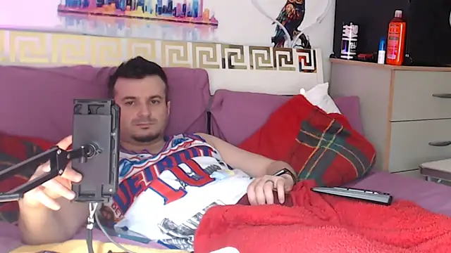 Snapshot of erotico69xxx chatting on 05/11/26, 04:04 erotico69xxx online show from 05/11/26, 04:04