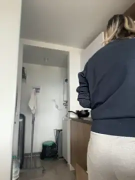 Ameellie online show from 04/14/26, 04:34