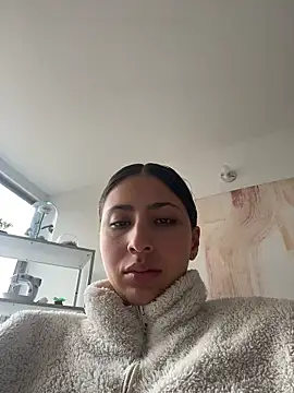 Ameellie online show from 04/10/26, 03:30