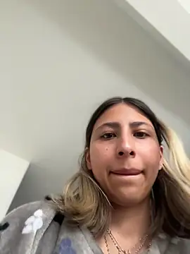 Ameellie online show from 04/23/26, 04:08