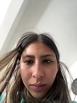Ameellie online show from 04/29/26, 04:11
