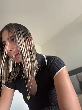 Ameellie online show from 04/30/26, 08:57