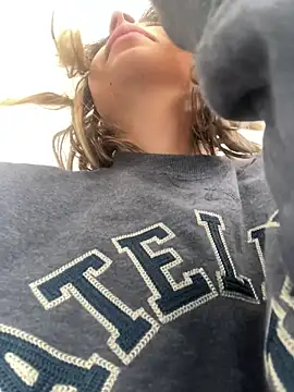 Ameellie online show from 02/11/26, 03:23