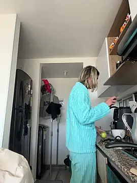 Snapshot of Ameellie chatting on 11/29/25, 02:39 Ameellie online show from 11/29/25, 02:39