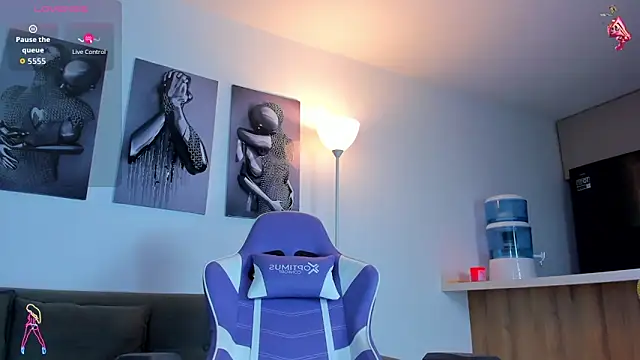 sophia willians online show from 10/21/25, 09:58