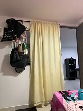 amelye saens online show from 12/31/24, 03:01