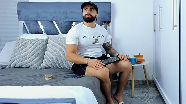 Zack Froone online show from 10/30/25, 02:58