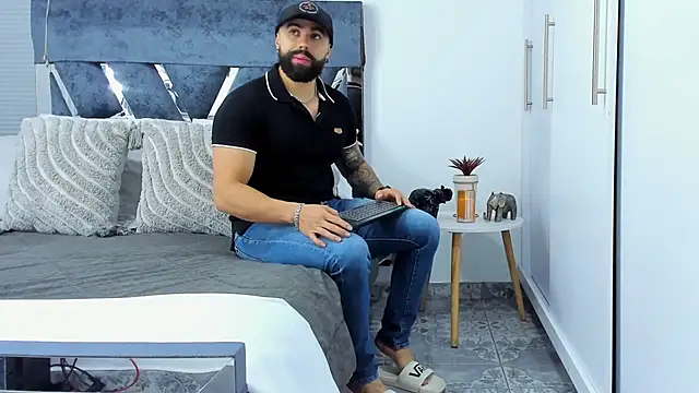 Zack Froone online show from 12/03/25, 12:26